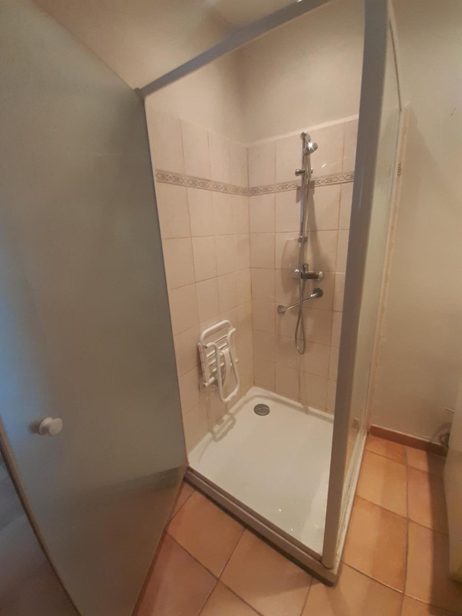 Apt En Luberon Appartement 3 Chambres Et Garage Privee Dış mekan fotoğraf